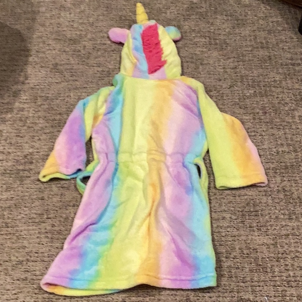 UNICORN ROBE! - Picture 5 of 6
